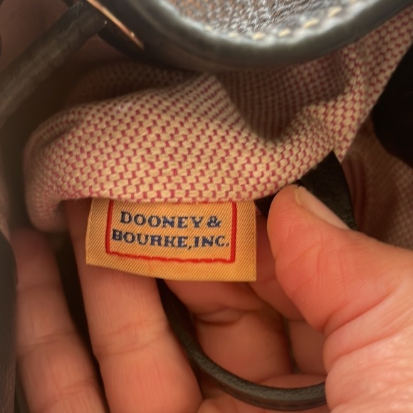 Dooney & Bourke Black Pebbled Leather Bag - Picture 10 of 16